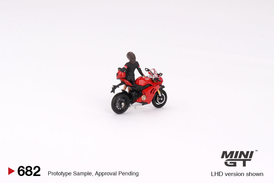 Ducati Panigale V4 S w/ Ducati Girl